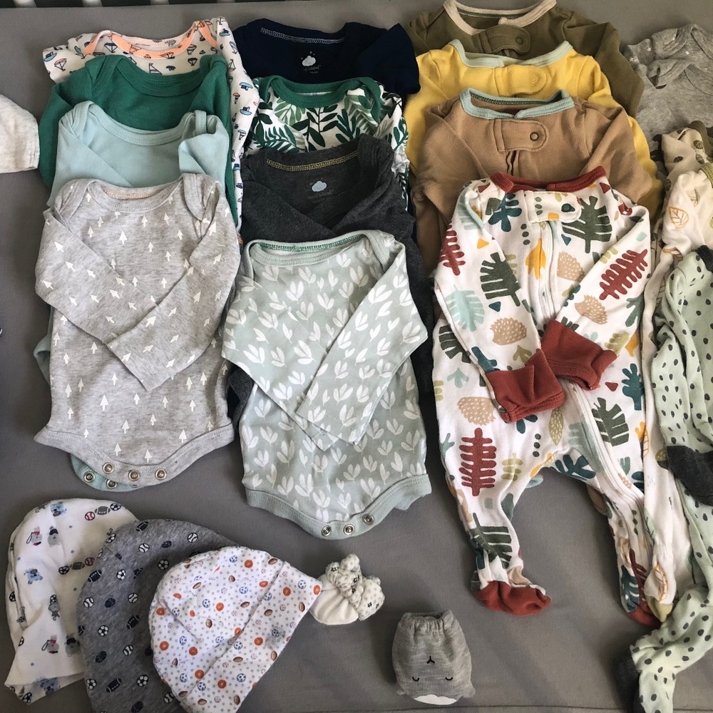 Newborn baby clothes bundle!